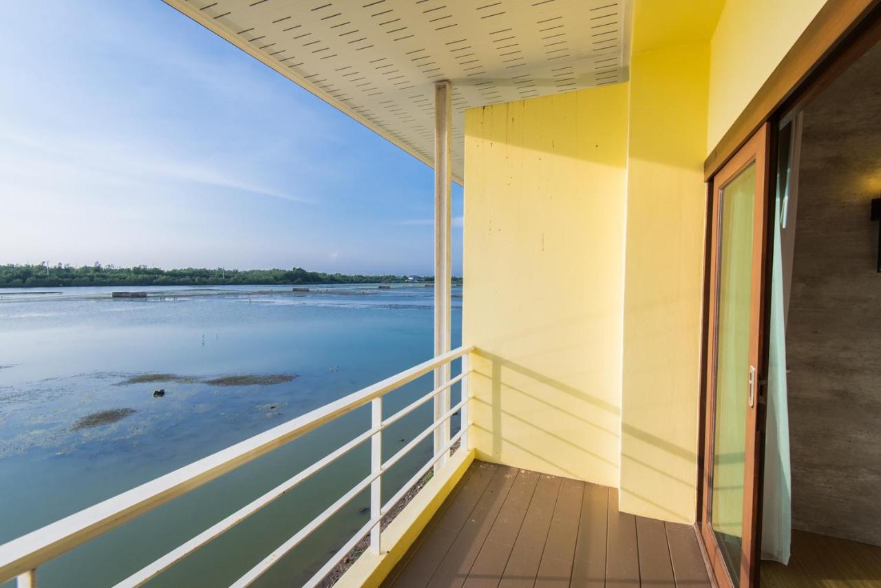 Baan Talay See Cream Resort Samut Songkhram Ngoại thất bức ảnh