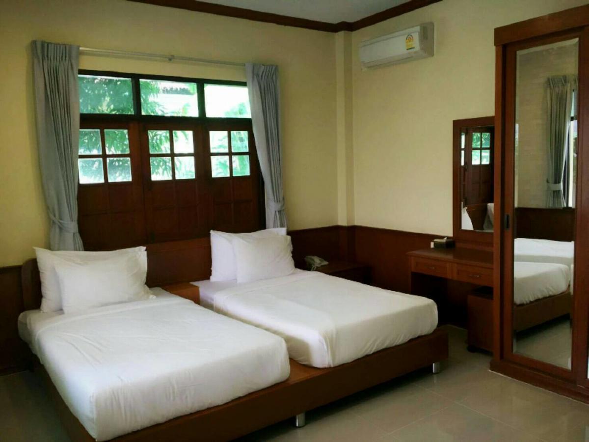 Baan Talay See Cream Resort Samut Songkhram Ngoại thất bức ảnh