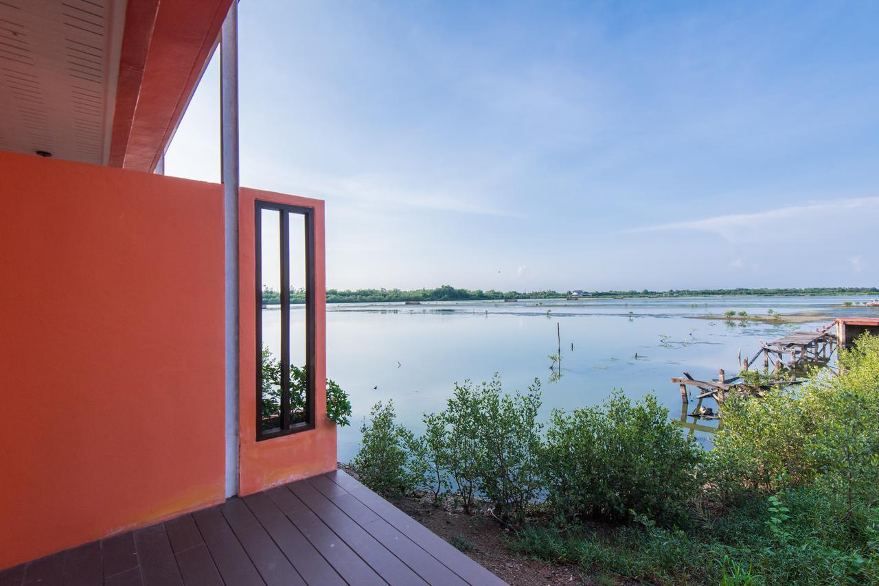 Baan Talay See Cream Resort Samut Songkhram Ngoại thất bức ảnh