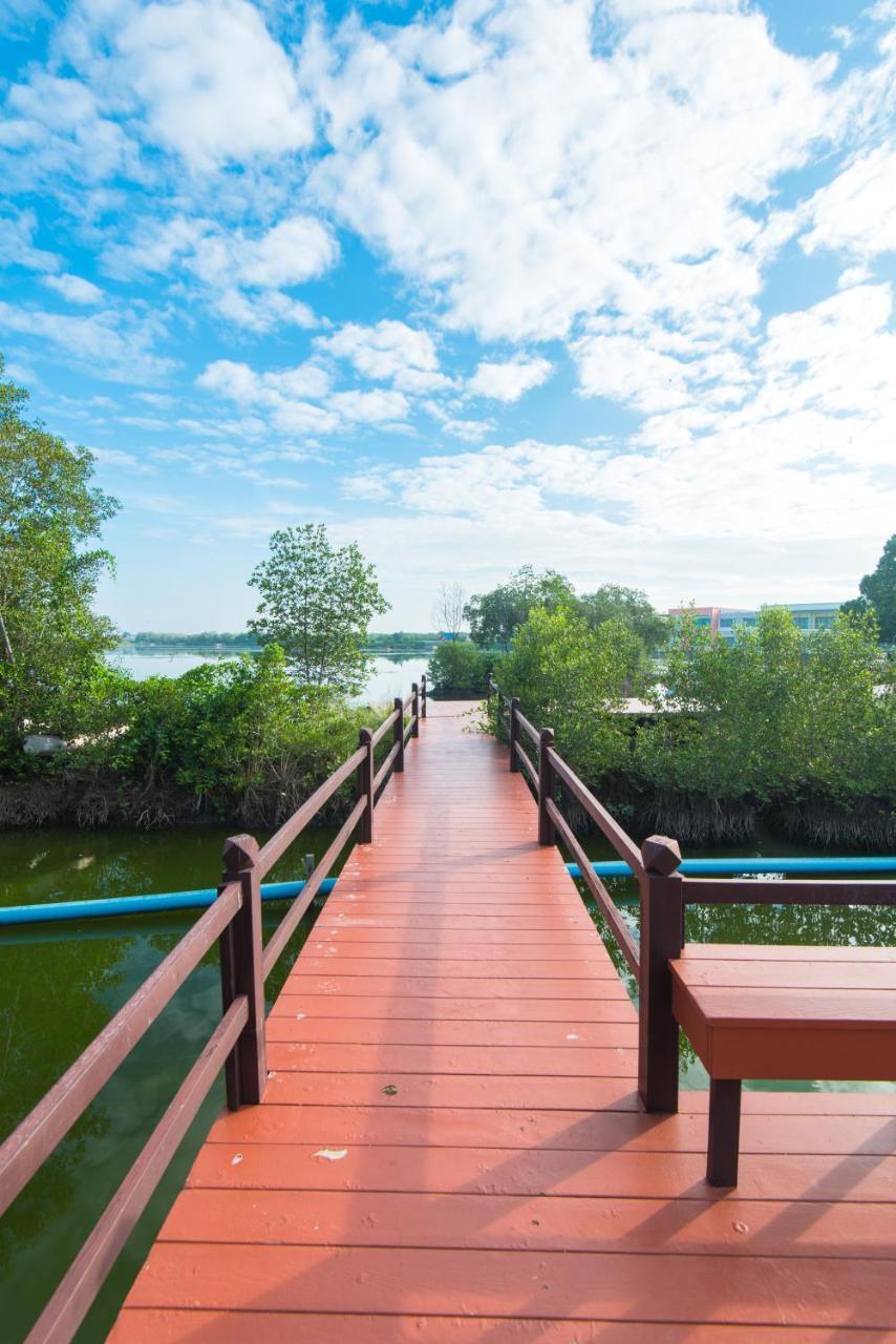 Baan Talay See Cream Resort Samut Songkhram Ngoại thất bức ảnh