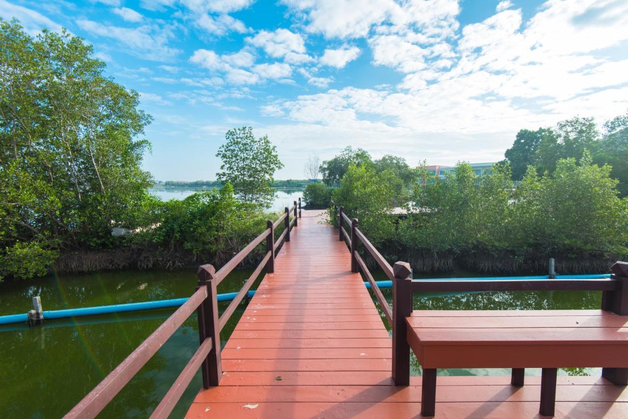 Baan Talay See Cream Resort Samut Songkhram Ngoại thất bức ảnh